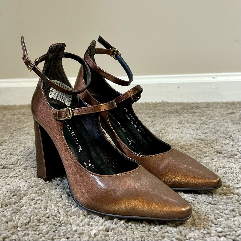 Rosetti Women's Elegant Bronze Mary Jane Pumps